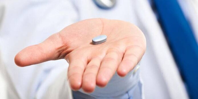 Antybiotyki są przepisywane przez lekarza jako podstawa leczenia ostrego zapalenia gruczołu krokowego u mężczyzn